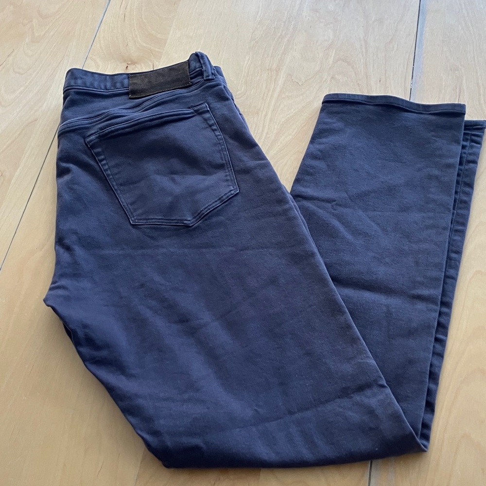 Todd Snyder Slim Straight Jeans in‎ Taupe Greyish Brown size 34 x 32